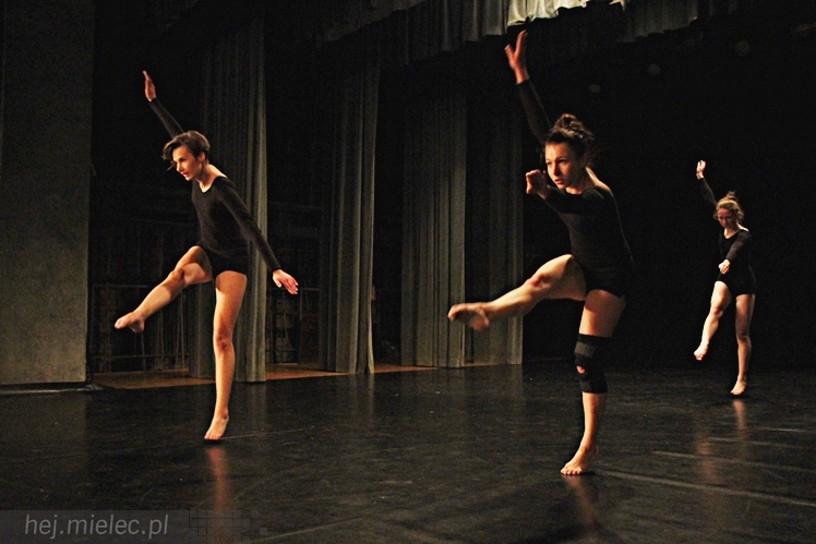 VIII Ogólnopolski Festiwal Tańca Współczesnego - ?Kontrasty?
