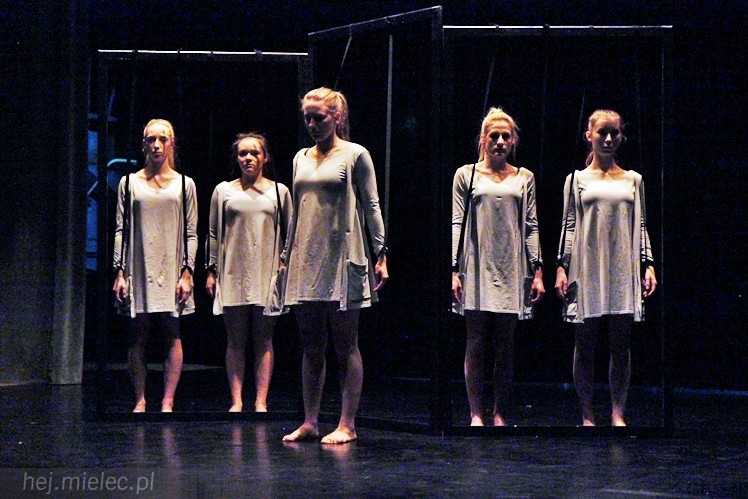 VIII Ogólnopolski Festiwal Tańca Współczesnego - ?Kontrasty?