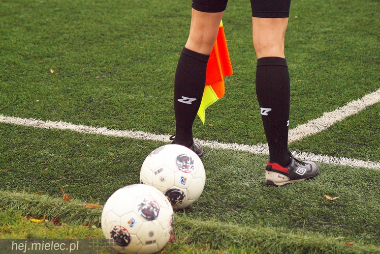 Męczarnie Stali Mielec w CLJ, zwycięstwo z Elblągiem po bramce w końcówce