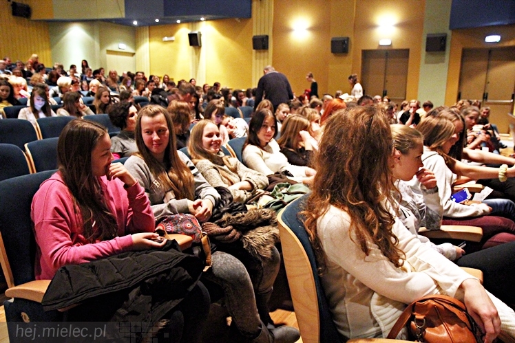 VIII Ogólnopolski Festiwal Tańca Współczesnego - Natalia Madejczyk i Michał Łabuś w spektaklu ?Uwikłani?