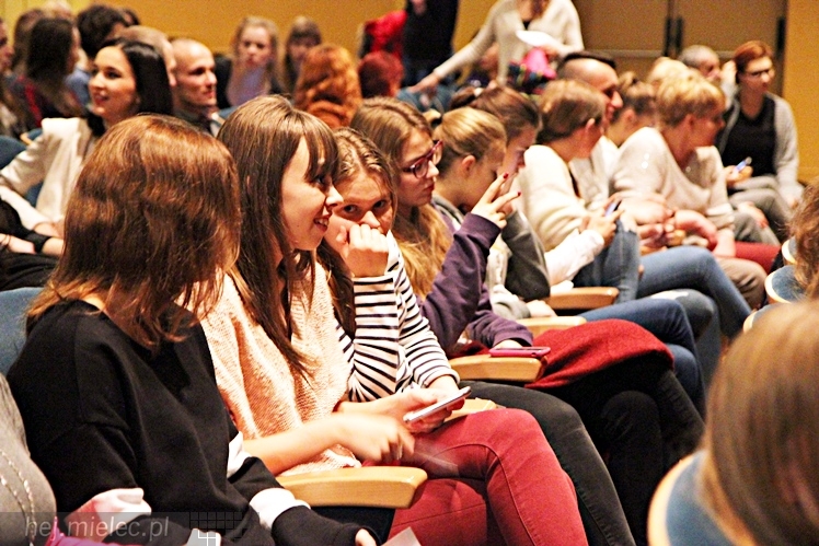 VIII Ogólnopolski Festiwal Tańca Współczesnego - Natalia Madejczyk i Michał Łabuś w spektaklu ?Uwikłani?