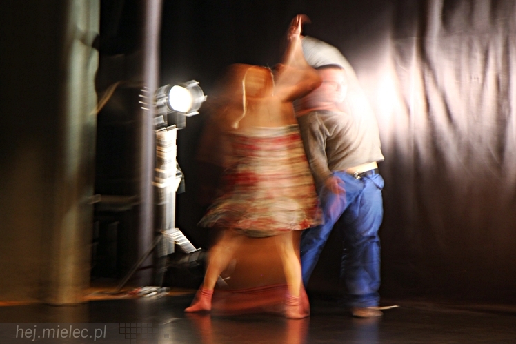 VIII Ogólnopolski Festiwal Tańca Współczesnego - Natalia Madejczyk i Michał Łabuś w spektaklu ?Uwikłani?