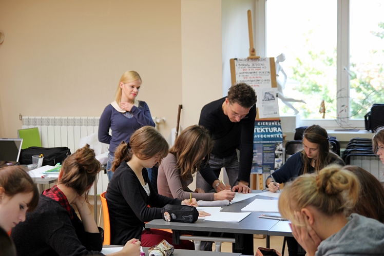 Dwa miesiące ?Wariacji kulturalnych?: ponad 1200 uczestników, 20 wykładowców i 12 działań