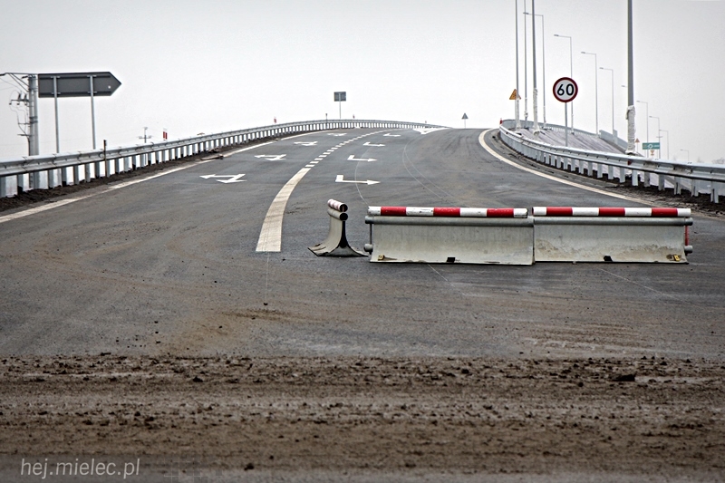 Zbliża się termin budowy ?rzochowskiego? etapu obwodnicy. Droga praktycznie gotowa
