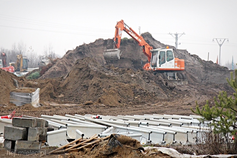 Zbliża się termin budowy ?rzochowskiego? etapu obwodnicy. Droga praktycznie gotowa