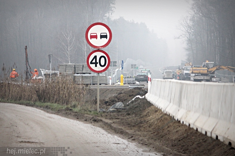 Zbliża się termin budowy ?rzochowskiego? etapu obwodnicy. Droga praktycznie gotowa