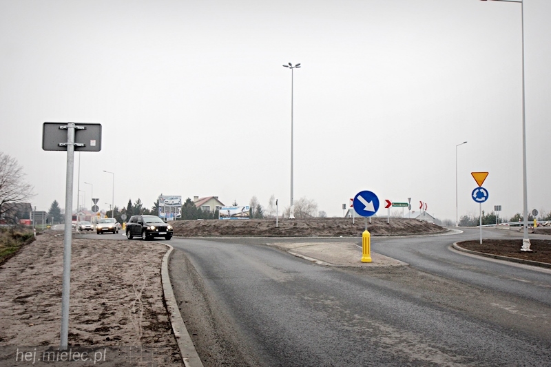 Zbliża się termin budowy ?rzochowskiego? etapu obwodnicy. Droga praktycznie gotowa