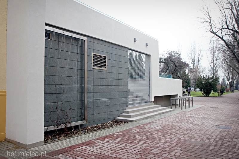 Tarasy SCK zyskały nowe oblicze, wiosną się zazielenią