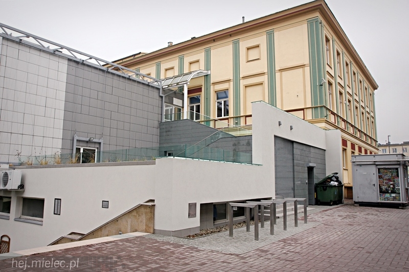 Tarasy SCK zyskały nowe oblicze, wiosną się zazielenią