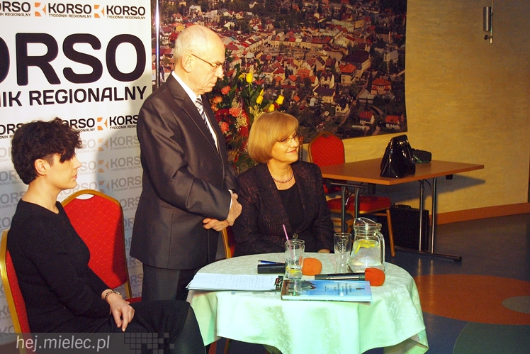 Jest czwarty tom Encyklopedii Mielca