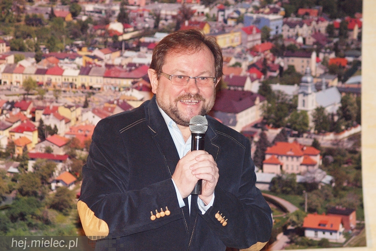 Jest czwarty tom Encyklopedii Mielca