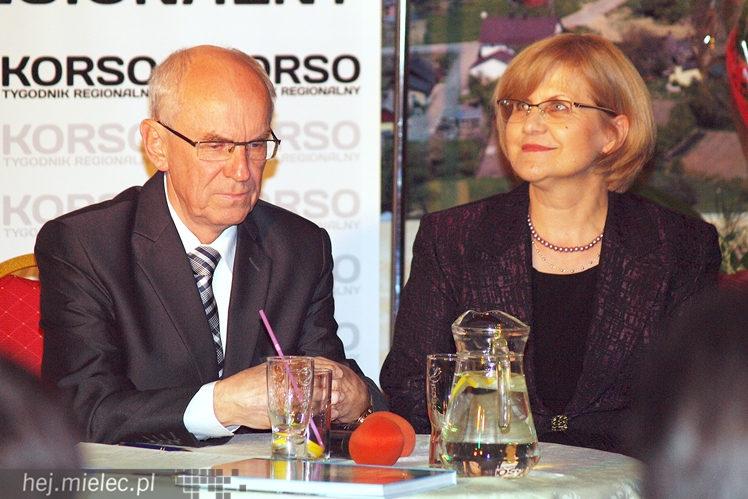 Jest czwarty tom Encyklopedii Mielca