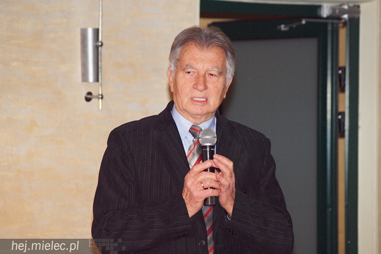 Jest czwarty tom Encyklopedii Mielca