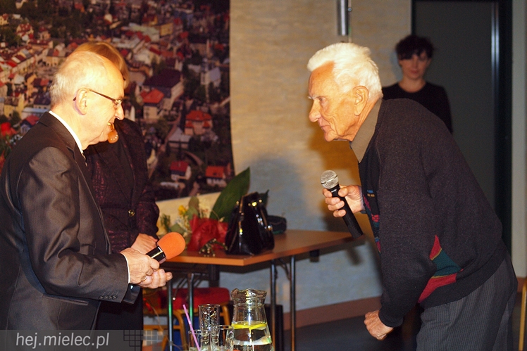 Jest czwarty tom Encyklopedii Mielca