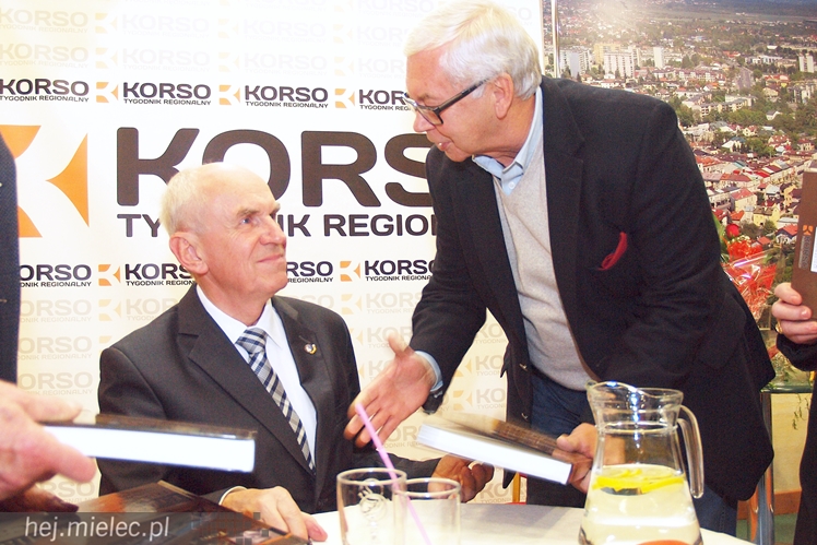 Jest czwarty tom Encyklopedii Mielca