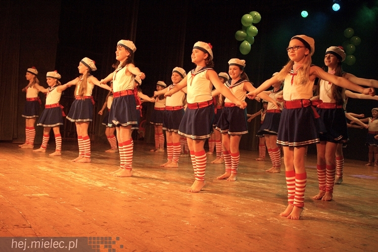 XIII Przegląd Zespołów Tanecznych ?Pasikonik 2014?