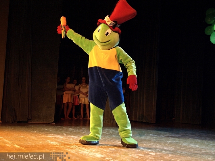 XIII Przegląd Zespołów Tanecznych ?Pasikonik 2014?