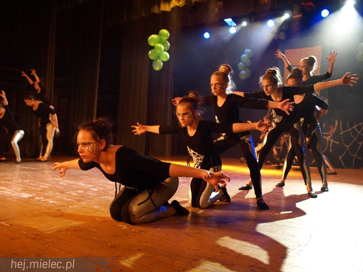 XIII Przegląd Zespołów Tanecznych ?Pasikonik 2014?