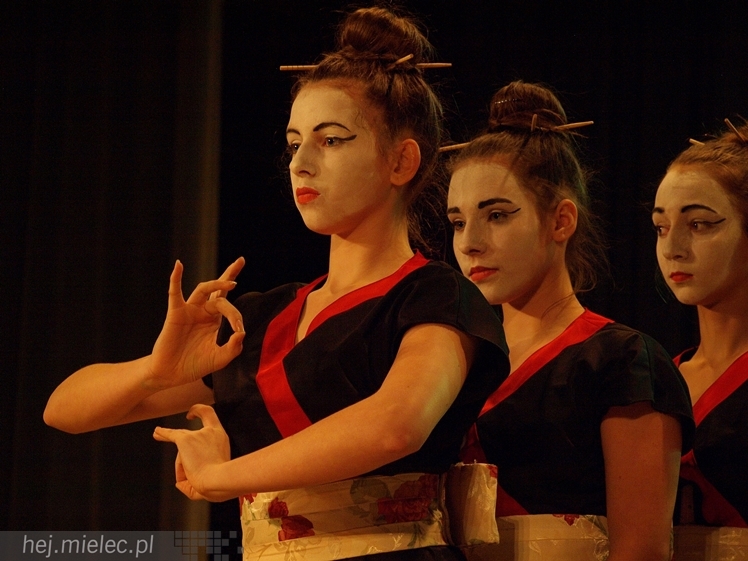 XIII Przegląd Zespołów Tanecznych ?Pasikonik 2014?