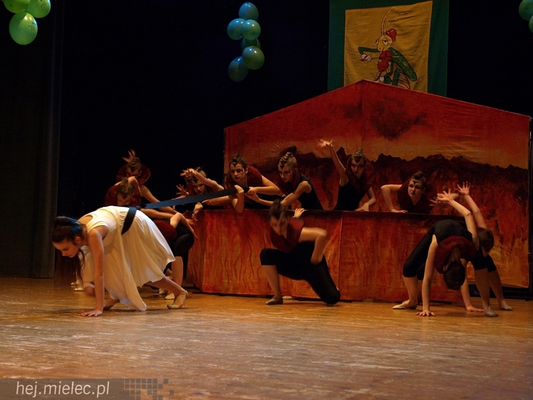 XIII Przegląd Zespołów Tanecznych ?Pasikonik 2014?