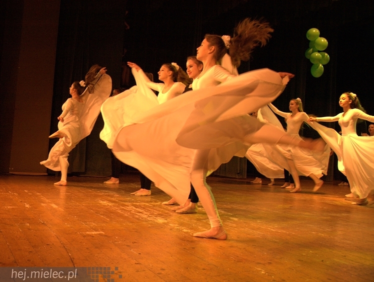 XIII Przegląd Zespołów Tanecznych ?Pasikonik 2014?