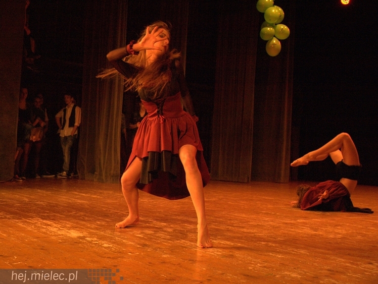 XIII Przegląd Zespołów Tanecznych ?Pasikonik 2014?