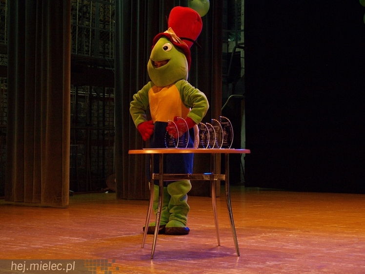 XIII Przegląd Zespołów Tanecznych ?Pasikonik 2014?