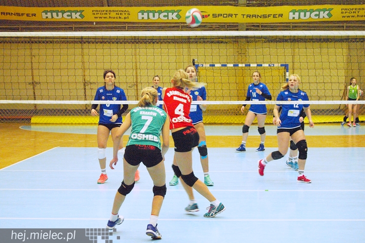 Siatrkarki Szóstki mierzyły się z liderem 2 ligi