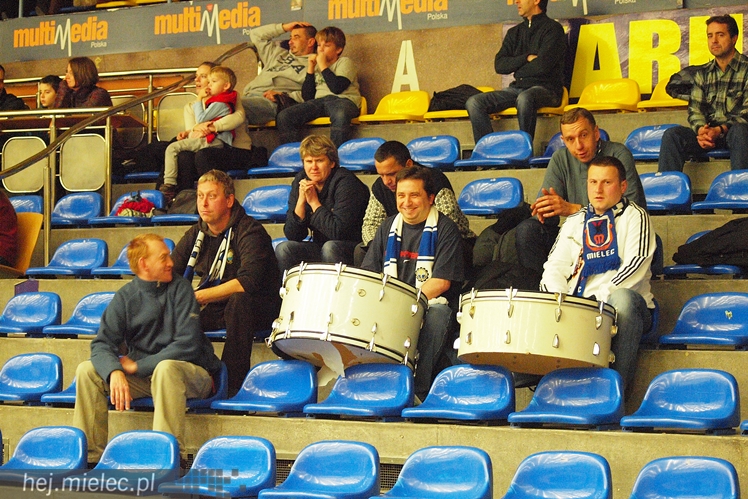 Siatrkarki Szóstki mierzyły się z liderem 2 ligi