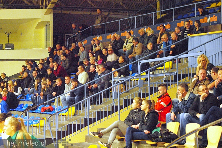 Siatrkarki Szóstki mierzyły się z liderem 2 ligi