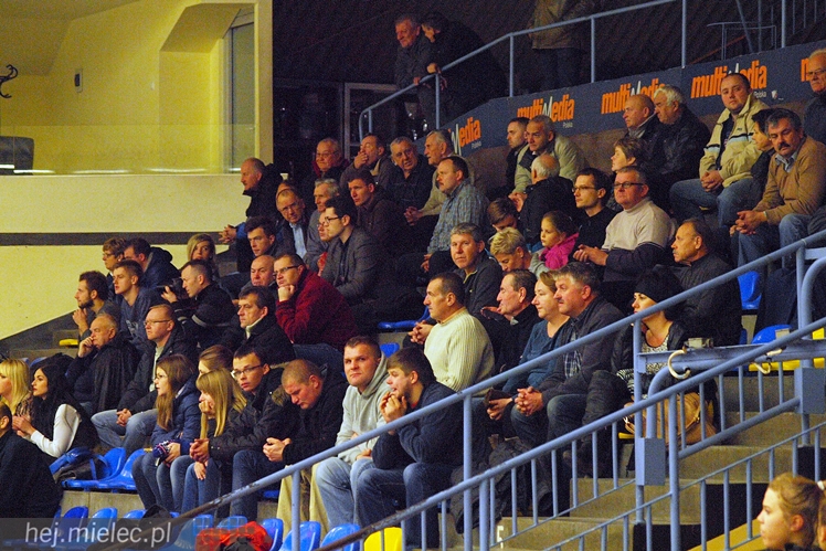 Siatrkarki Szóstki mierzyły się z liderem 2 ligi