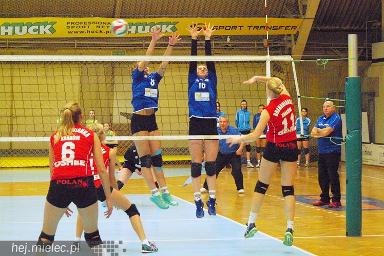 Siatrkarki Szóstki mierzyły się z liderem 2 ligi