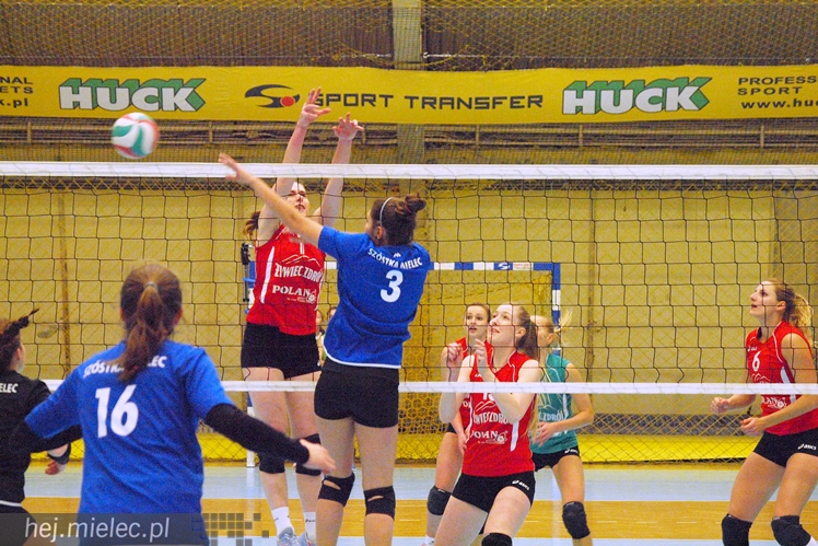 Siatrkarki Szóstki mierzyły się z liderem 2 ligi