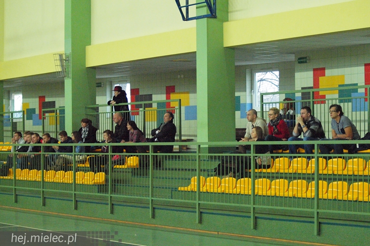 Siatkarze MKPS Stali Mielec pokonali UKS Dębica