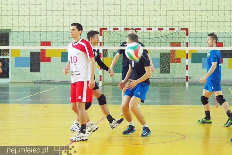 Siatkarze MKPS Stali Mielec pokonali UKS Dębica