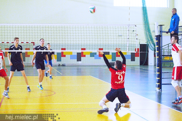Siatkarze MKPS Stali Mielec pokonali UKS Dębica