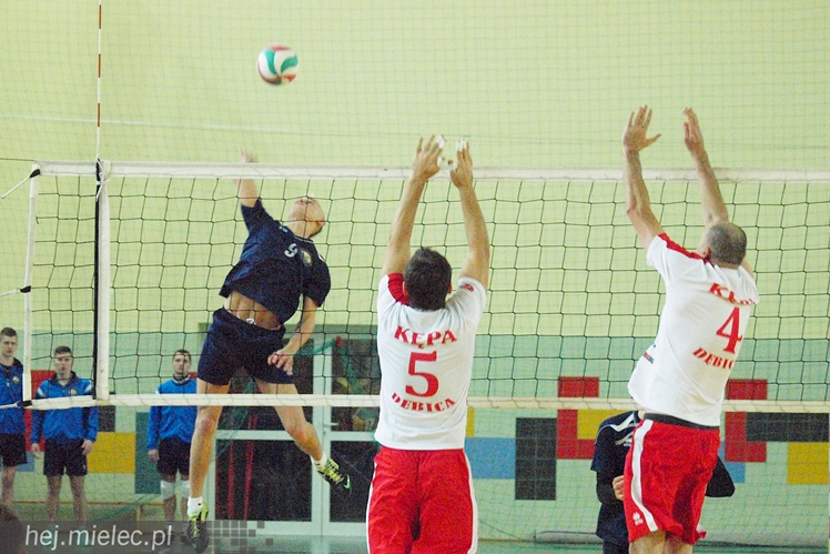 Siatkarze MKPS Stali Mielec pokonali UKS Dębica