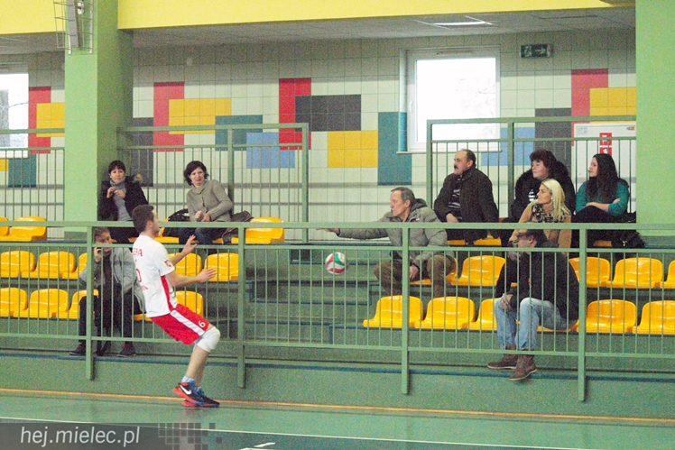 Siatkarze MKPS Stali Mielec pokonali UKS Dębica