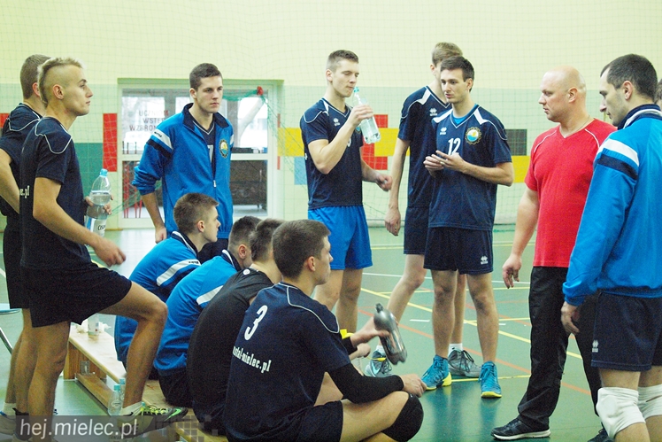Siatkarze MKPS Stali Mielec pokonali UKS Dębica