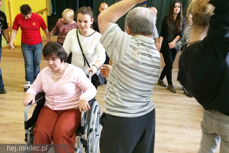 W SDK tradycyjne spotkanie andrzejkowe z dziećmi niepełnosprawnymi