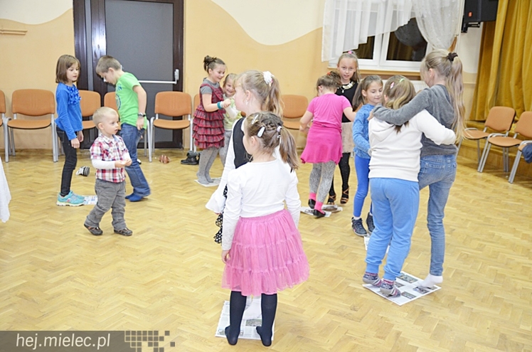 Wieczór wróżb w Ośrodku Kultury w Chorzelowie