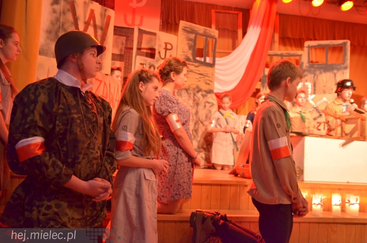 Zaduszki powstańcze w Chorzelowie