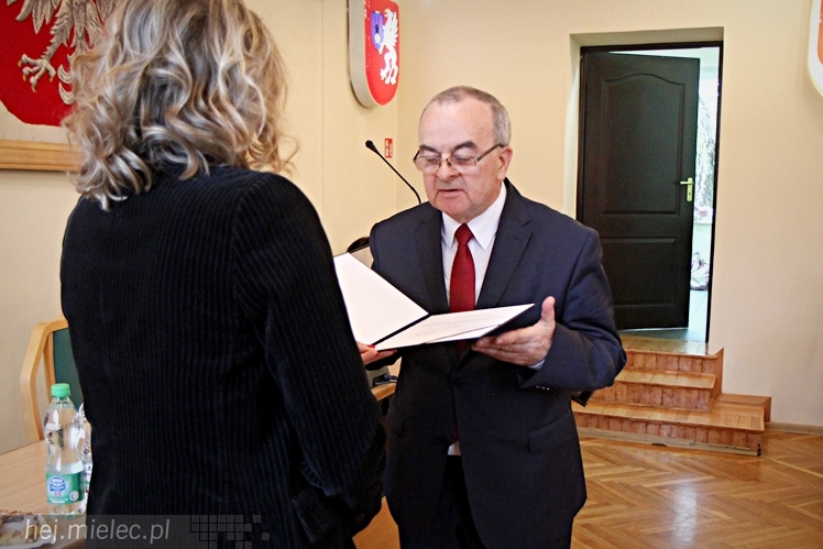 Pierwsza sesja Rady Powiatu V kadencji ? ślubowanie radnych i wybór nowego starosty