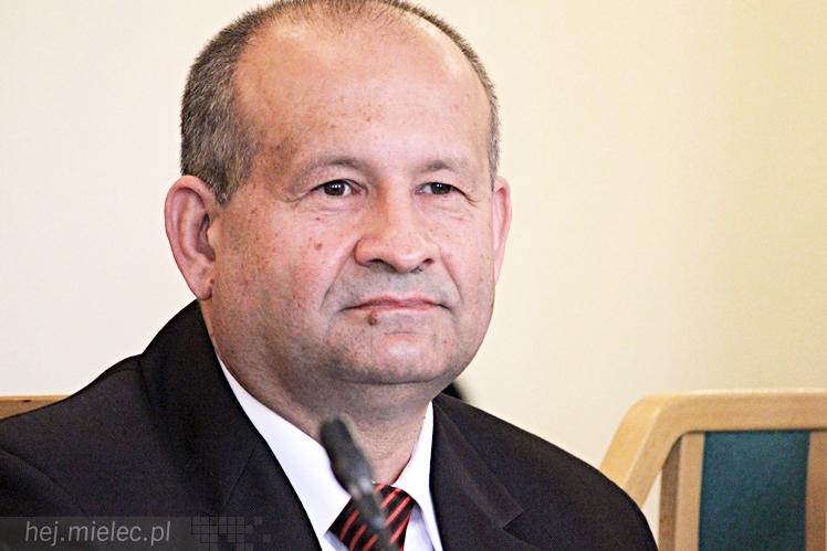 Pierwsza sesja Rady Powiatu V kadencji ? ślubowanie radnych i wybór nowego starosty