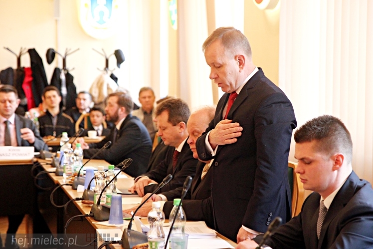 Pierwsza sesja Rady Powiatu V kadencji ? ślubowanie radnych i wybór nowego starosty