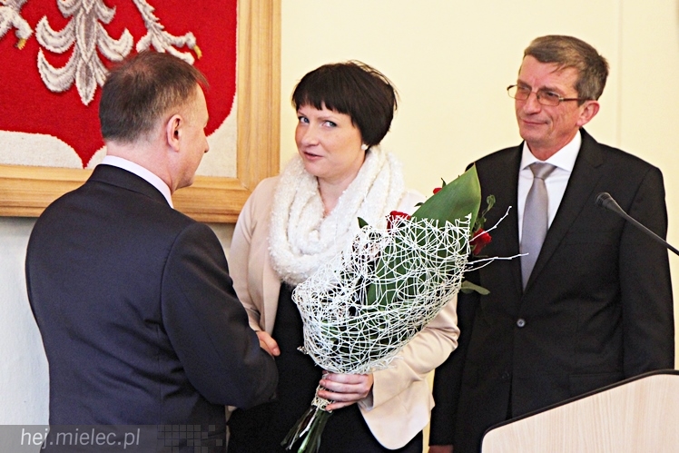 Pierwsza sesja Rady Powiatu V kadencji ? ślubowanie radnych i wybór nowego starosty