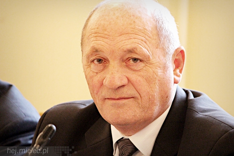 Pierwsza sesja Rady Powiatu V kadencji ? ślubowanie radnych i wybór nowego starosty