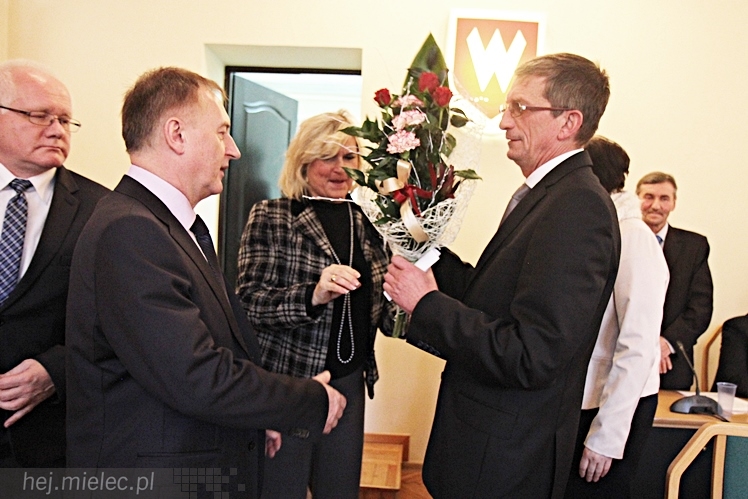 Pierwsza sesja Rady Powiatu V kadencji ? ślubowanie radnych i wybór nowego starosty