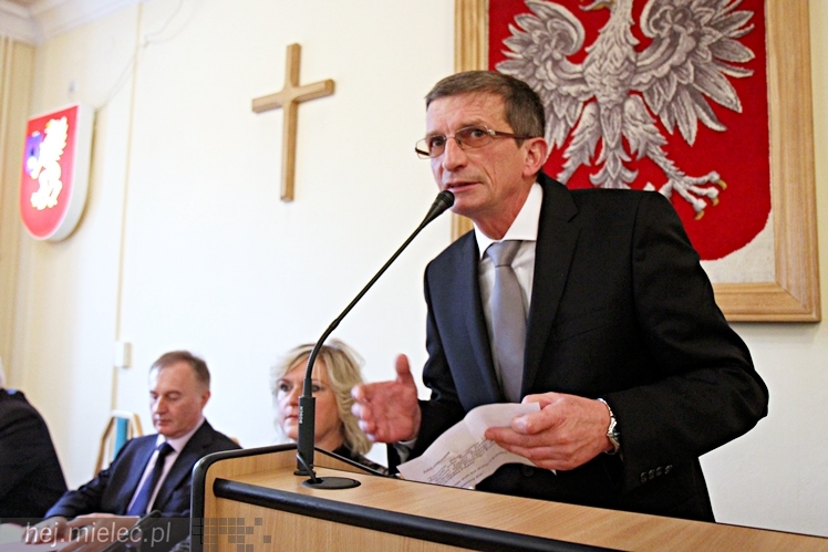 Pierwsza sesja Rady Powiatu V kadencji ? ślubowanie radnych i wybór nowego starosty