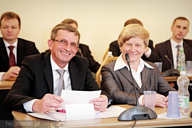 Pierwsza sesja Rady Powiatu V kadencji ? ślubowanie radnych i wybór nowego starosty